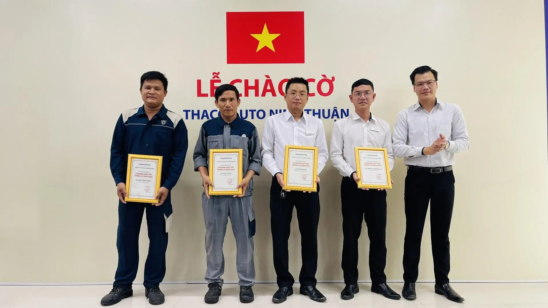 Lễ chào cờ tháng 6: THACO AUTO Ninh Thuận sẵn sàng bứt phá tháng cuối Quý II/2024